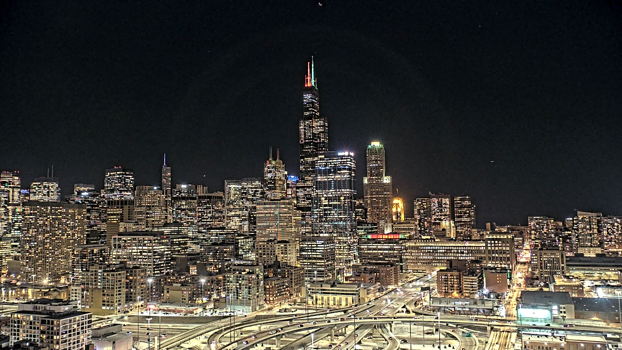 Thumbnail for current weather camera view from UIC - University of Illinois Chicago in Chicago, Illinois