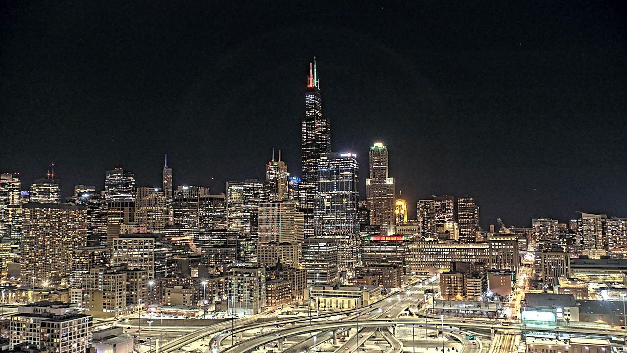 Thumbnail for current weather camera view from UIC - University of Illinois Chicago in Chicago, Illinois