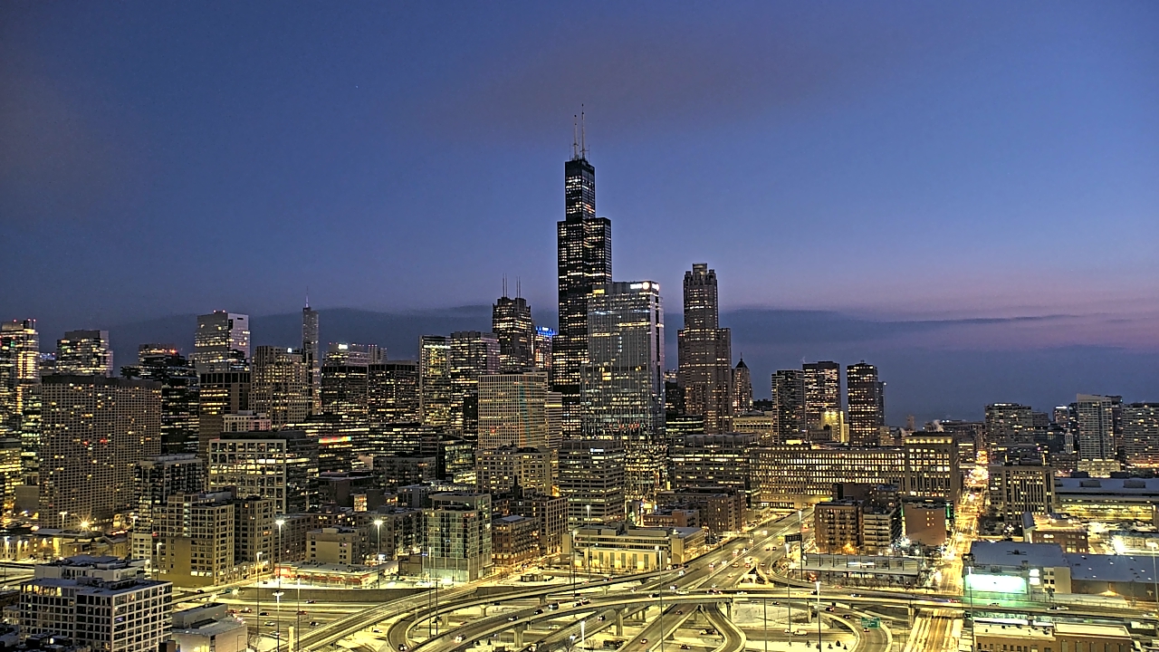 Thumbnail for current weather camera view from UIC - University of Illinois Chicago in Chicago, Illinois