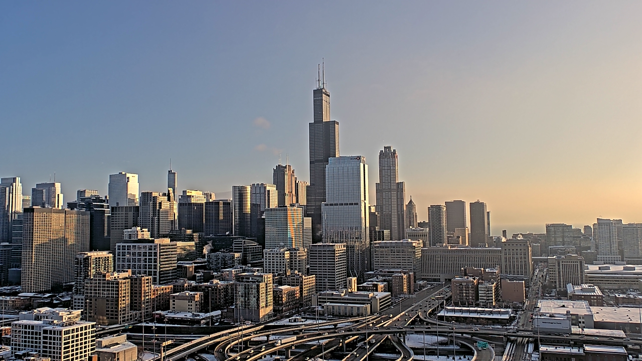 Thumbnail for current weather camera view from UIC - University of Illinois Chicago in Chicago, Illinois