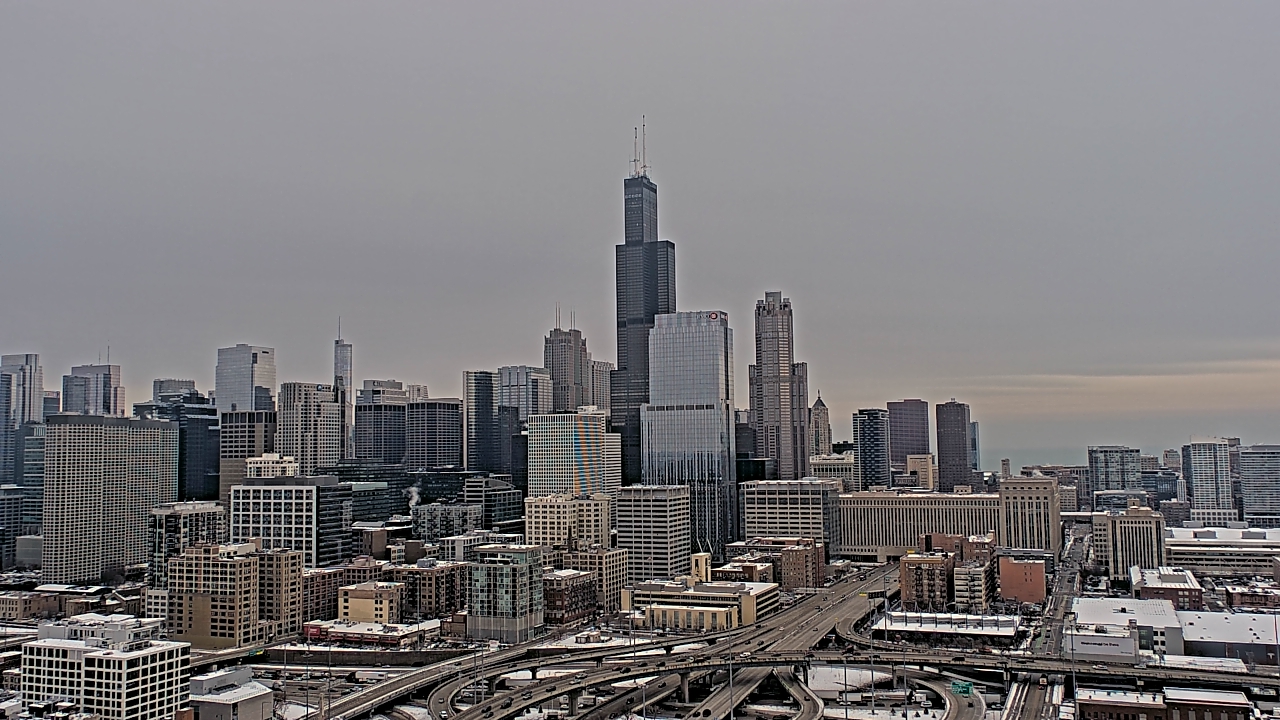 Thumbnail for current weather camera view from UIC - University of Illinois Chicago in Chicago, Illinois