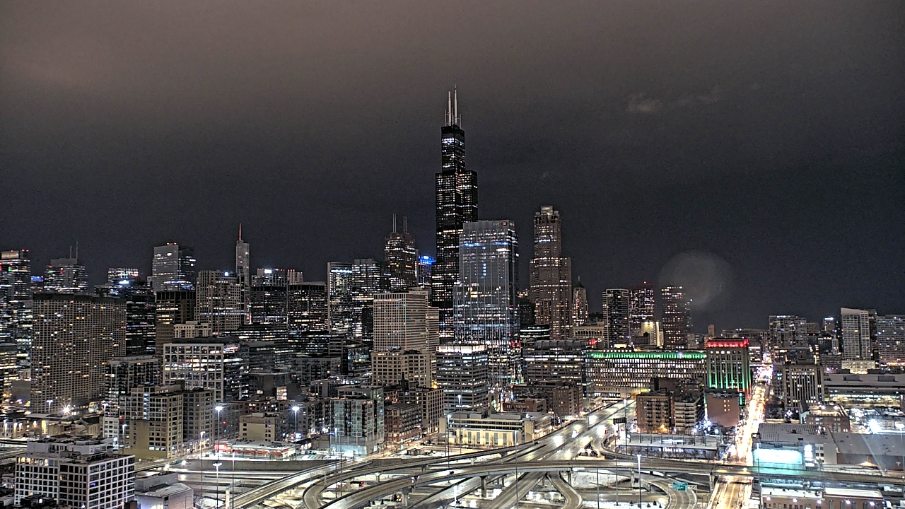 Thumbnail for current weather camera view from UIC - University of Illinois Chicago in Chicago, Illinois