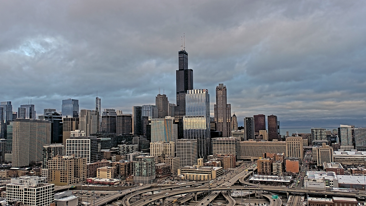 Thumbnail for current weather camera view from UIC - University of Illinois Chicago in Chicago, Illinois
