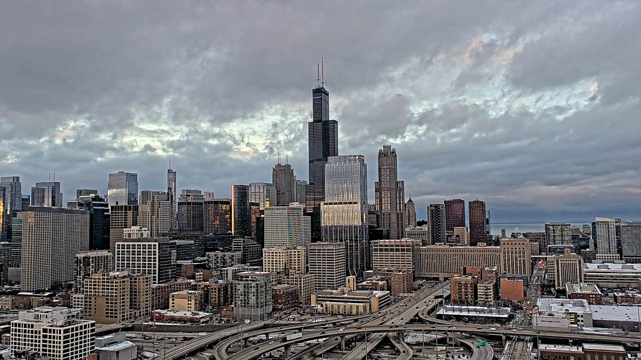 Thumbnail for current weather camera view from UIC - University of Illinois Chicago in Chicago, Illinois