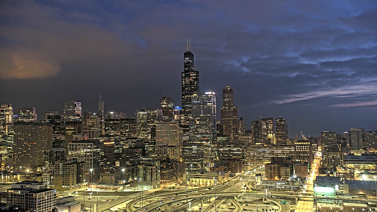 Thumbnail for current weather camera view from UIC - University of Illinois Chicago in Chicago, Illinois
