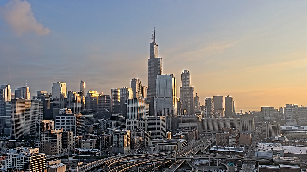 Thumbnail for current weather camera view from UIC - University of Illinois Chicago in Chicago, Illinois