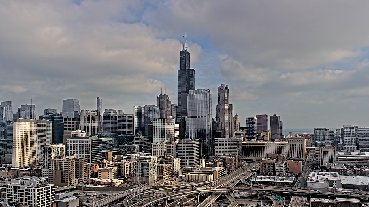 Thumbnail for current weather camera view from UIC - University of Illinois Chicago in Chicago, Illinois