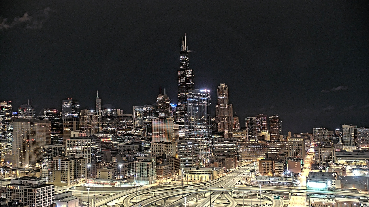 Thumbnail for current weather camera view from UIC - University of Illinois Chicago in Chicago, Illinois