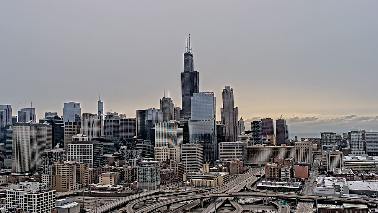Thumbnail for current weather camera view from UIC - University of Illinois Chicago in Chicago, Illinois