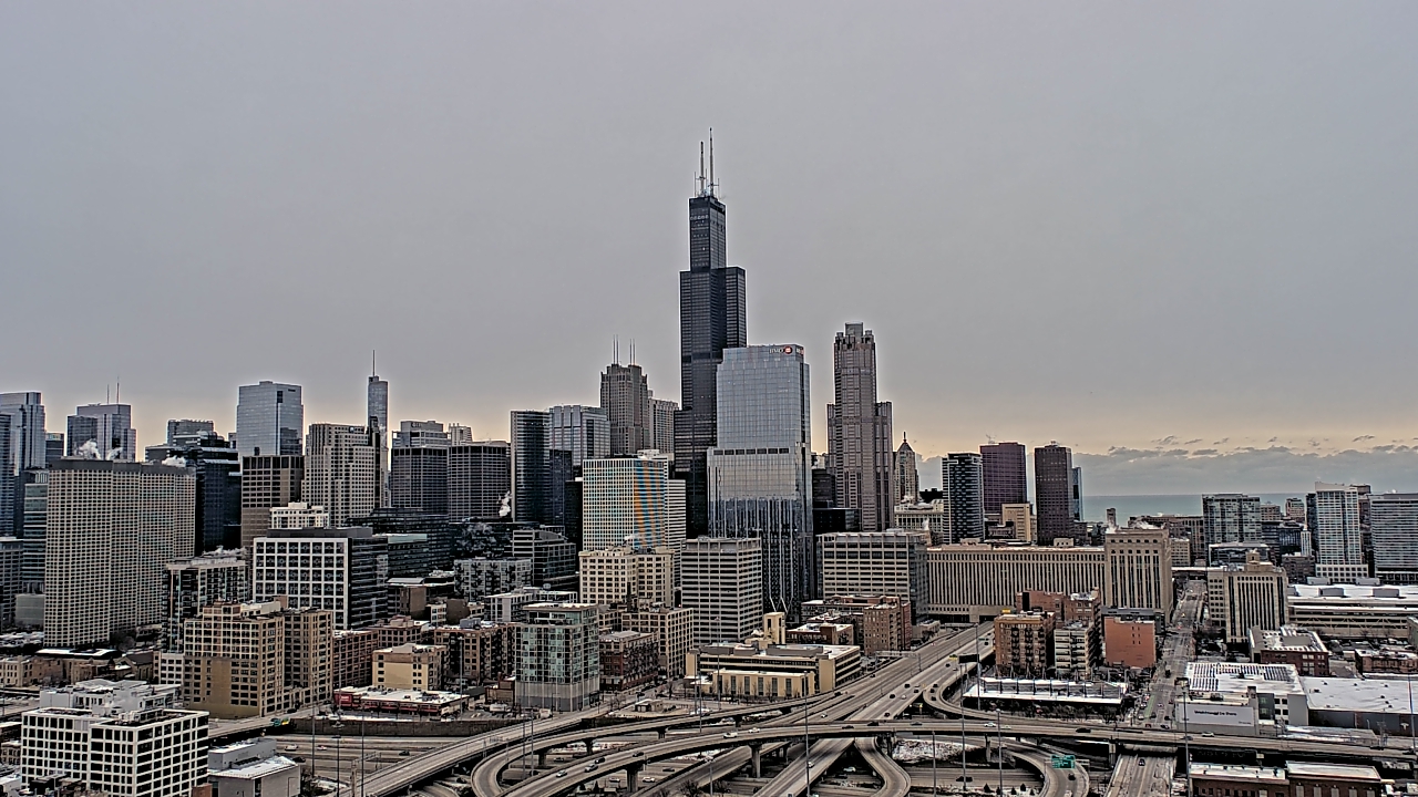 Thumbnail for current weather camera view from UIC - University of Illinois Chicago in Chicago, Illinois