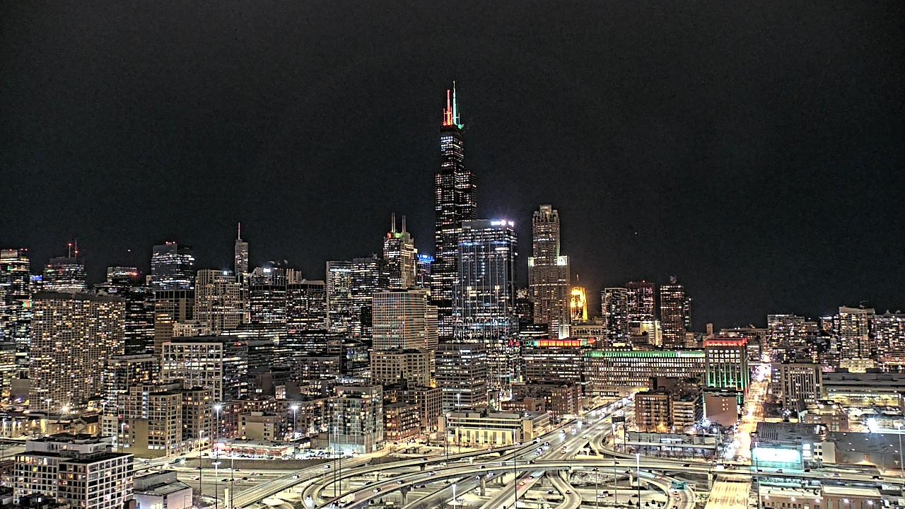 Thumbnail for current weather camera view from UIC - University of Illinois Chicago in Chicago, Illinois