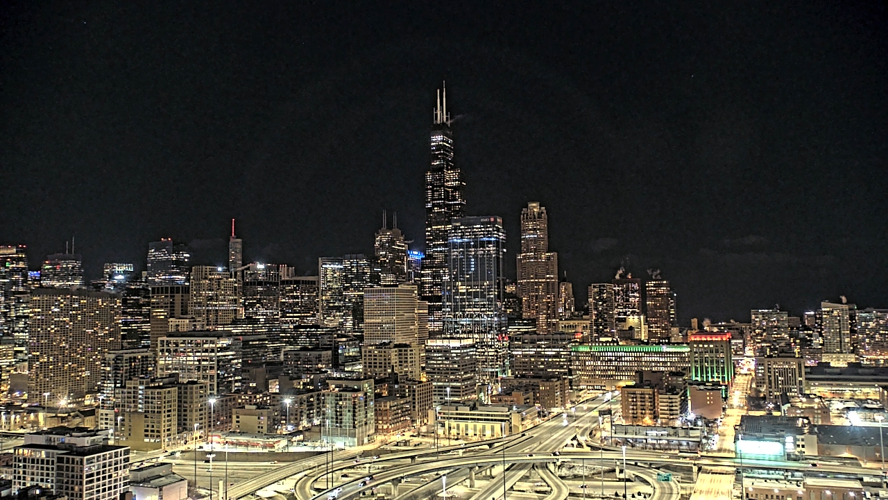 Thumbnail for current weather camera view from UIC - University of Illinois Chicago in Chicago, Illinois