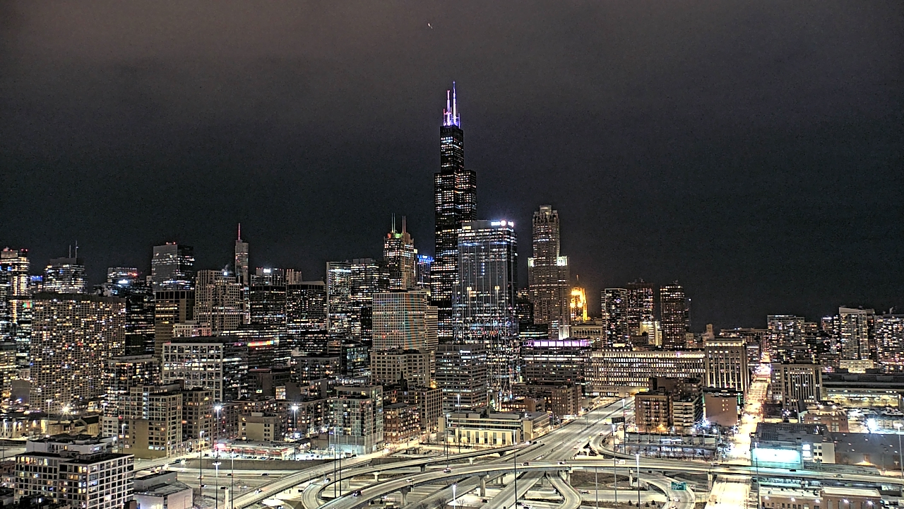 Thumbnail for current weather camera view from UIC - University of Illinois Chicago in Chicago, Illinois