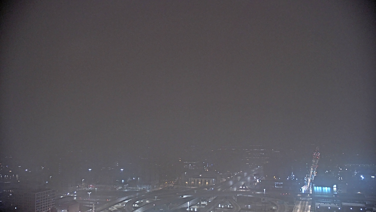 Thumbnail for current weather camera view from UIC - University of Illinois Chicago in Chicago, Illinois