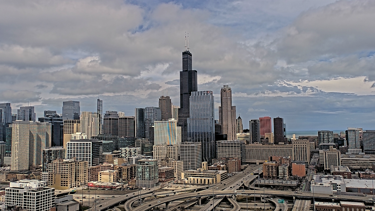 Thumbnail for current weather camera view from UIC - University of Illinois Chicago in Chicago, Illinois