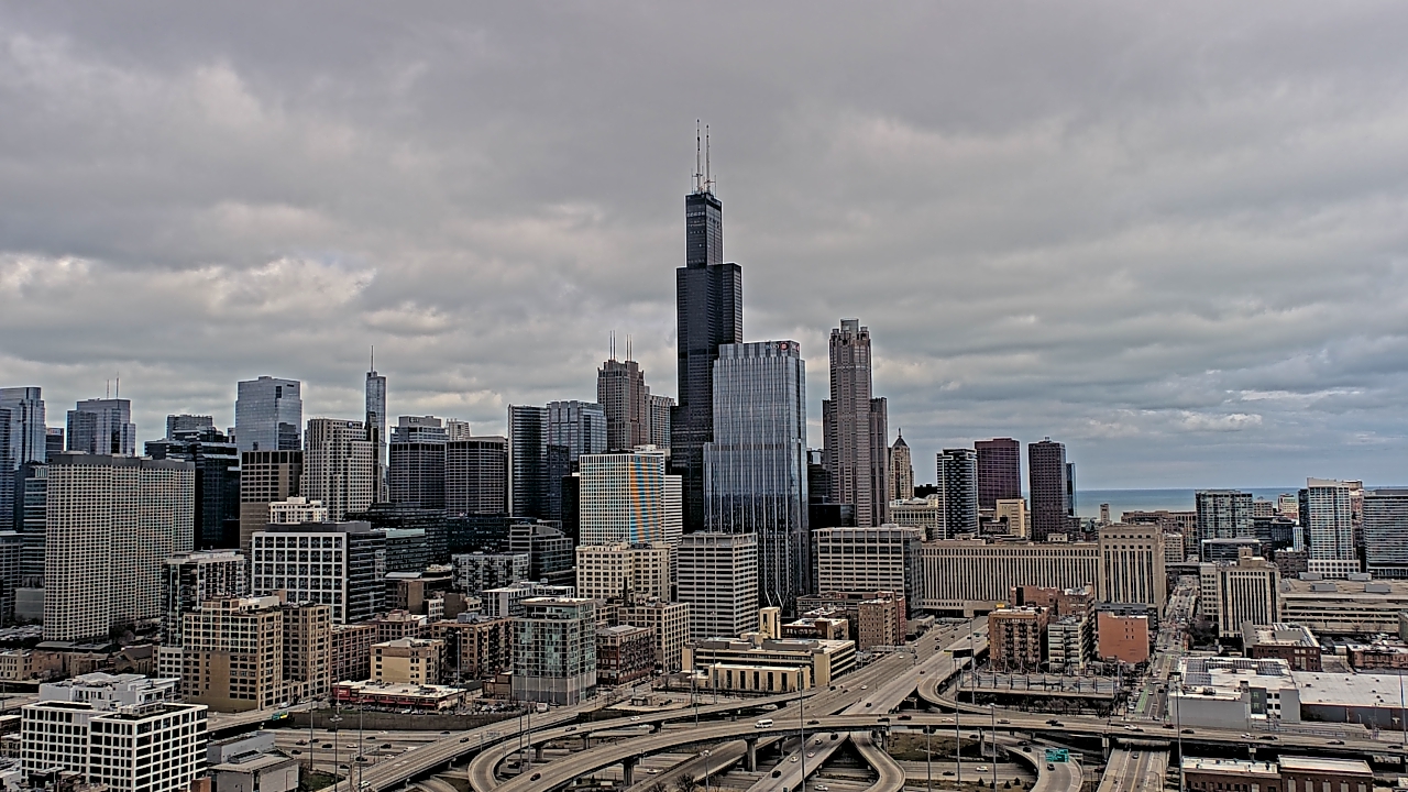 Thumbnail for current weather camera view from UIC - University of Illinois Chicago in Chicago, Illinois