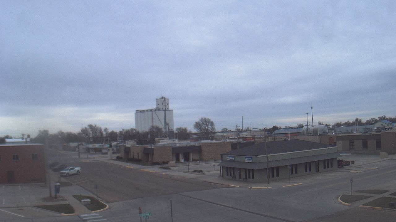 Thumbnail for current weather camera view from Joyce ES in Ulysses, Kansas