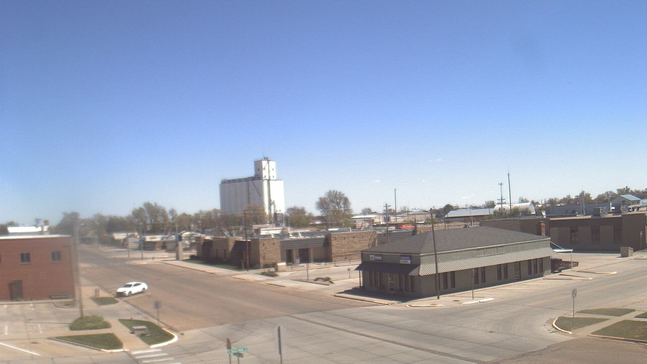 Thumbnail for current weather camera view from Joyce ES in Ulysses, Kansas