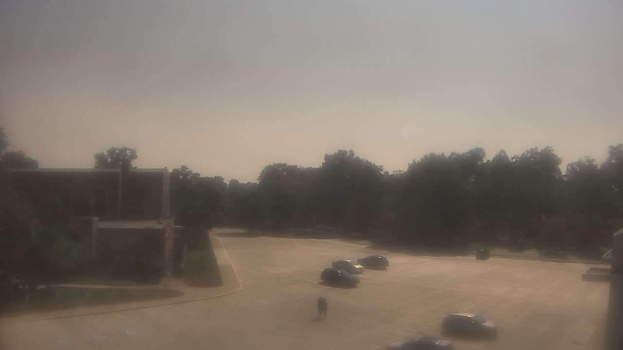 Thumbnail for current weather camera view from Gesu School in University Heights, Ohio