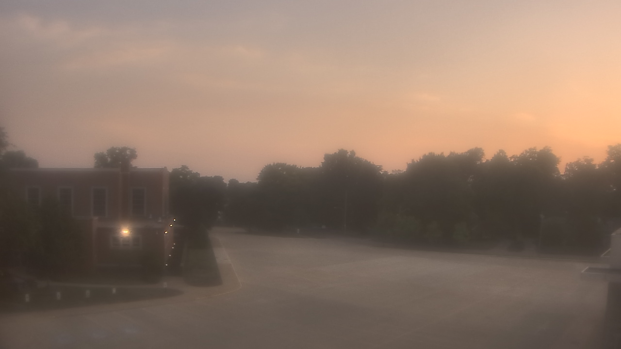 Thumbnail for current weather camera view from Gesu School in University Heights, Ohio