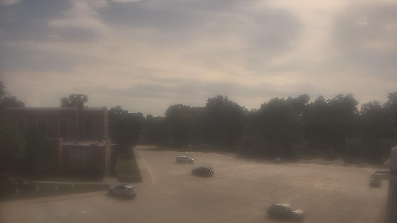 Thumbnail for current weather camera view from Gesu School in University Heights, Ohio