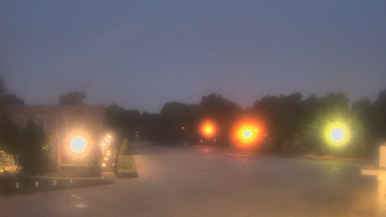 Thumbnail for current weather camera view from Gesu School in University Heights, Ohio