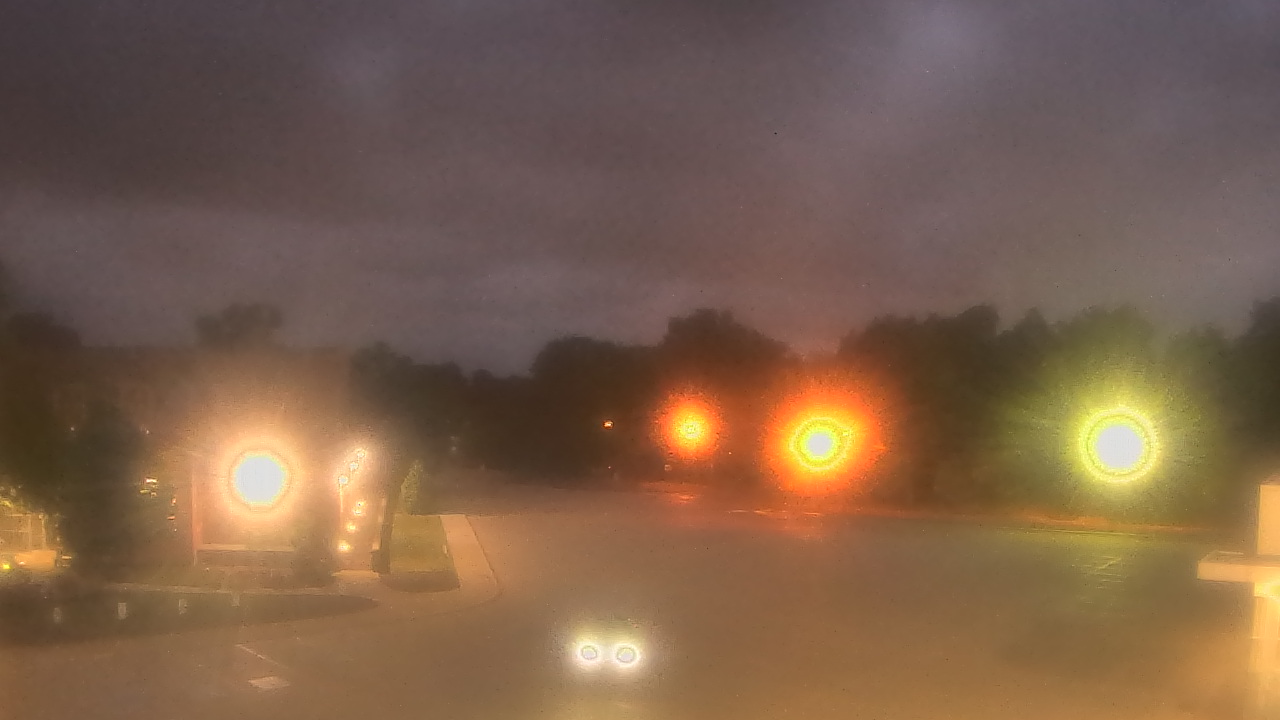 Thumbnail for current weather camera view from Gesu School in University Heights, Ohio
