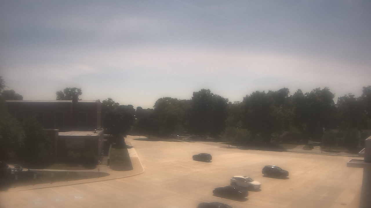 Thumbnail for current weather camera view from Gesu School in University Heights, Ohio