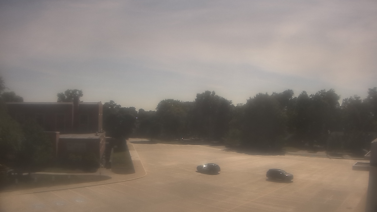 Thumbnail for current weather camera view from Gesu School in University Heights, Ohio
