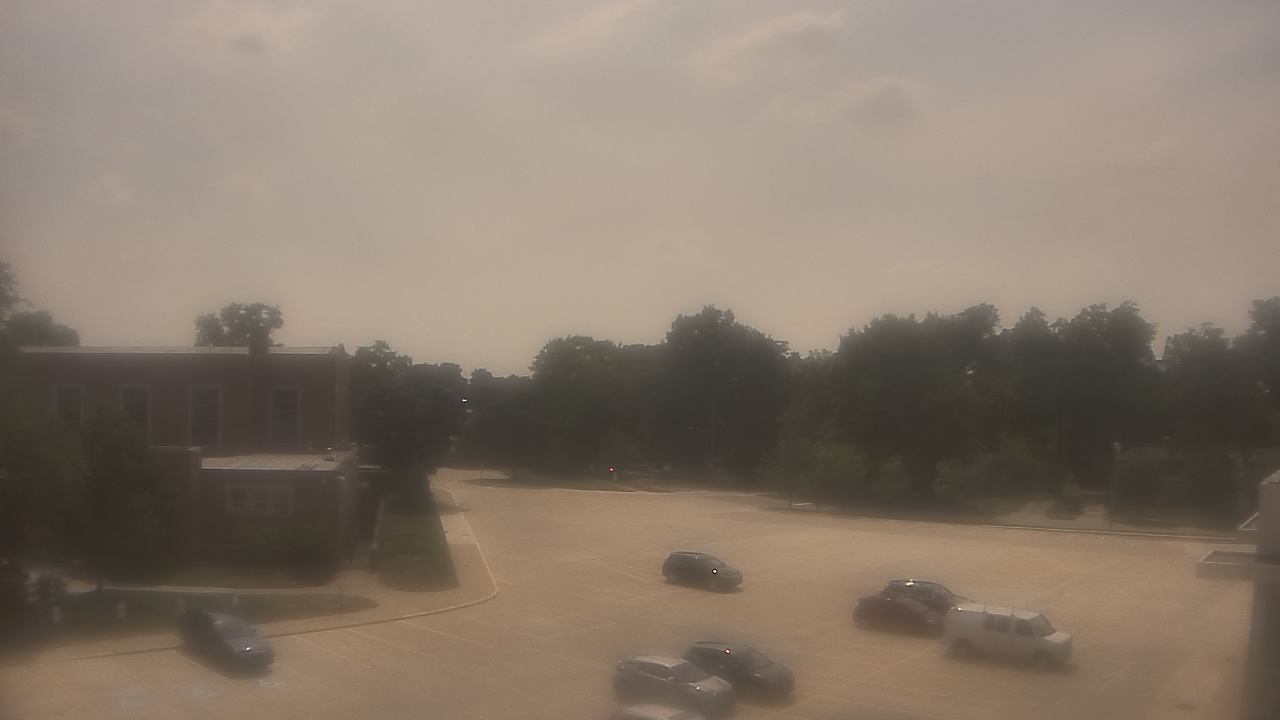 Thumbnail for current weather camera view from Gesu School in University Heights, Ohio