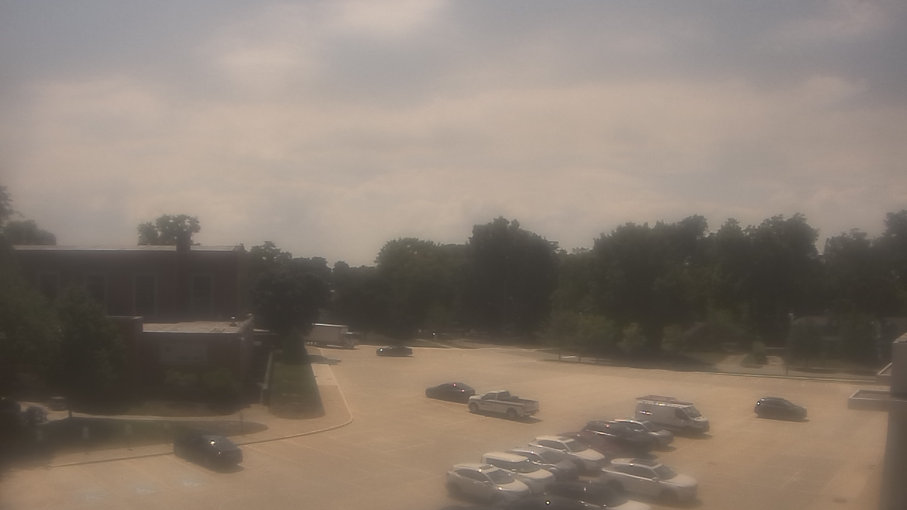 Thumbnail for current weather camera view from Gesu School in University Heights, Ohio