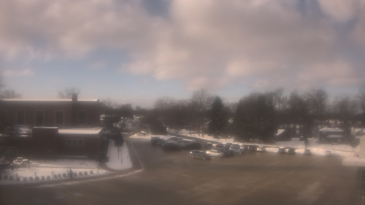 Thumbnail for current weather camera view from Gesu School in University Heights, Ohio