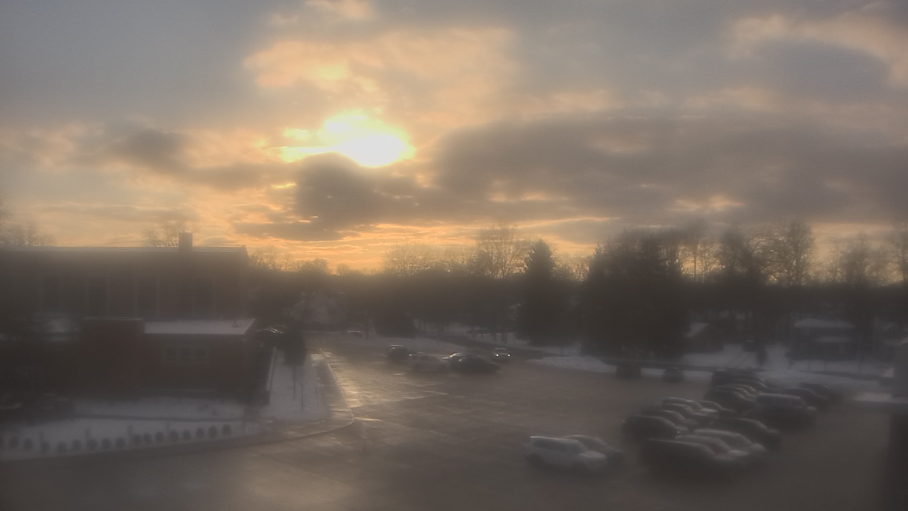 Thumbnail for current weather camera view from Gesu School in University Heights, Ohio