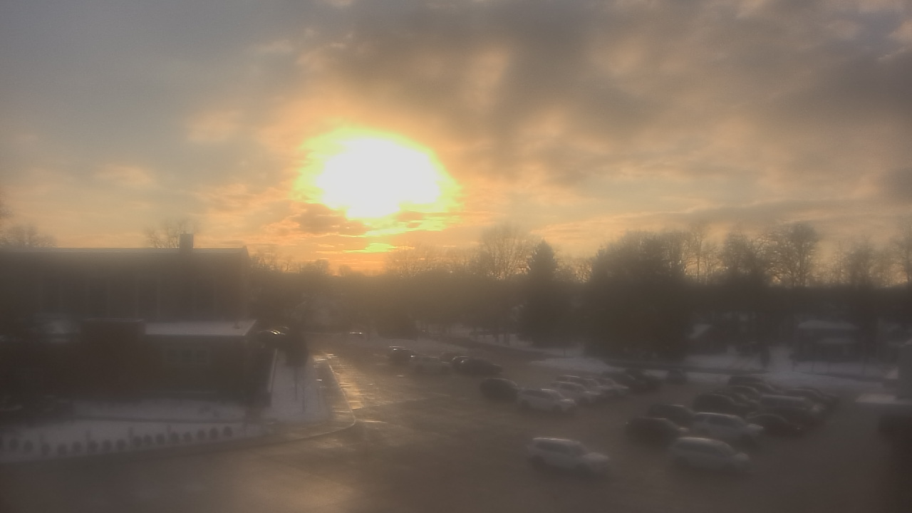 Thumbnail for current weather camera view from Gesu School in University Heights, Ohio