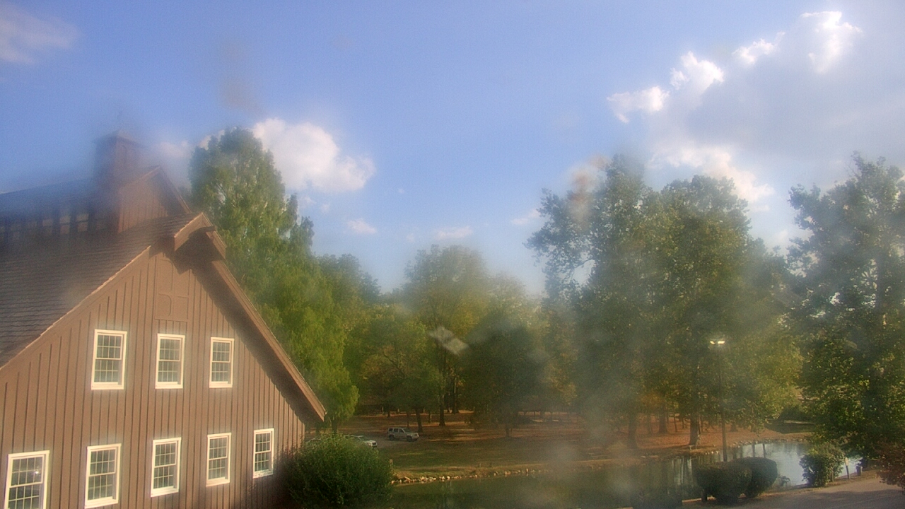 Thumbnail for current weather camera view from Velvet Ice Cream in Utica, Ohio