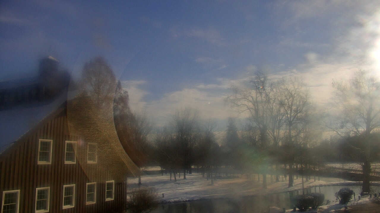 Thumbnail for current weather camera view from Velvet Ice Cream in Utica, Ohio