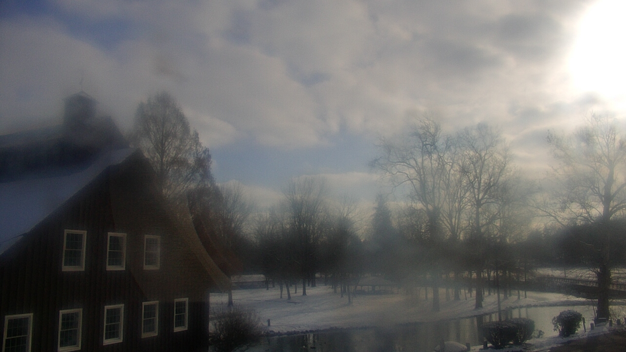 Thumbnail for current weather camera view from Velvet Ice Cream in Utica, Ohio