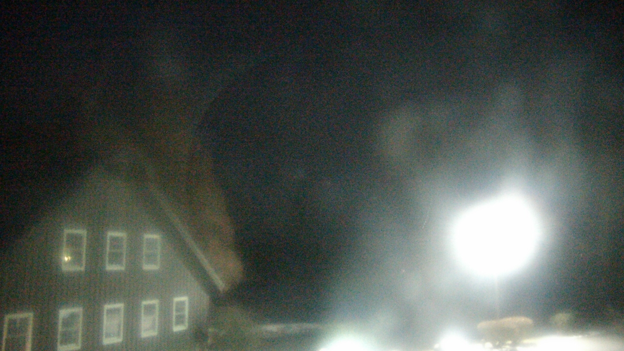 Thumbnail for current weather camera view from Velvet Ice Cream in Utica, Ohio