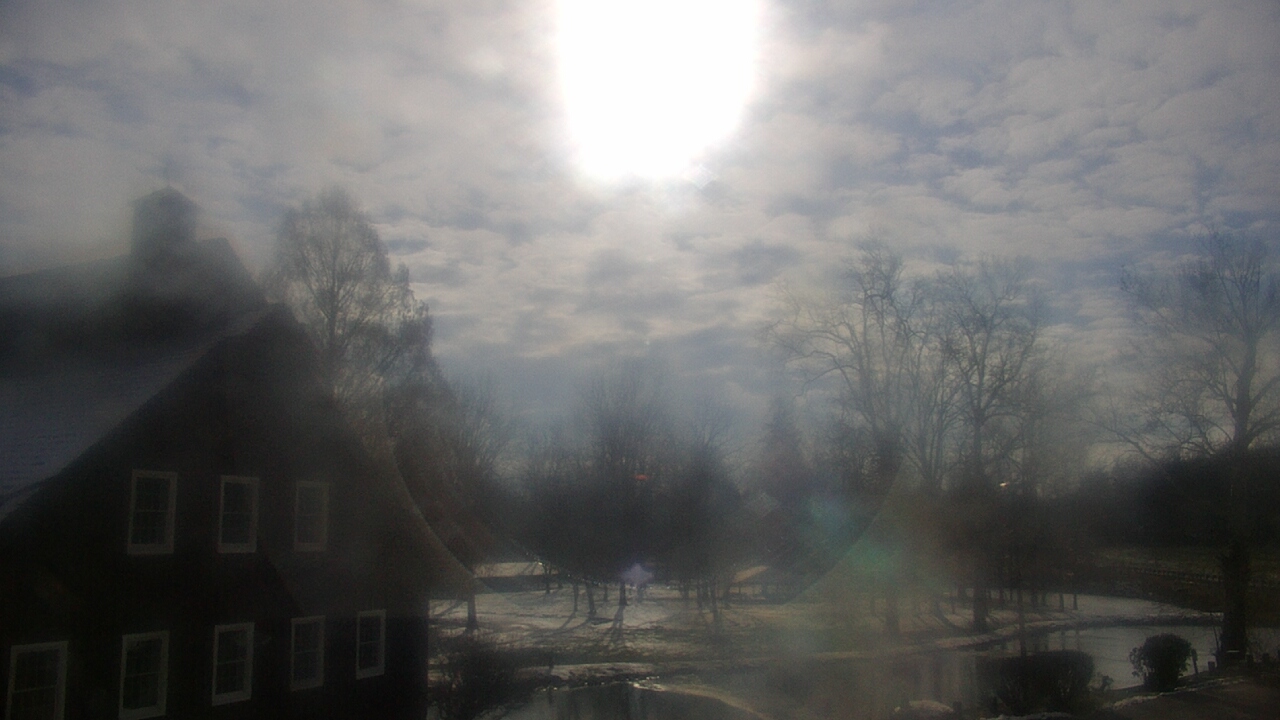 Thumbnail for current weather camera view from Velvet Ice Cream in Utica, Ohio