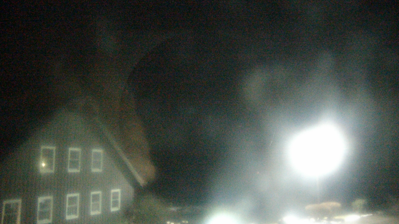 Thumbnail for current weather camera view from Velvet Ice Cream in Utica, Ohio