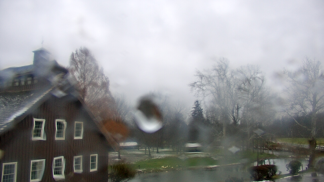 Thumbnail for current weather camera view from Velvet Ice Cream in Utica, Ohio