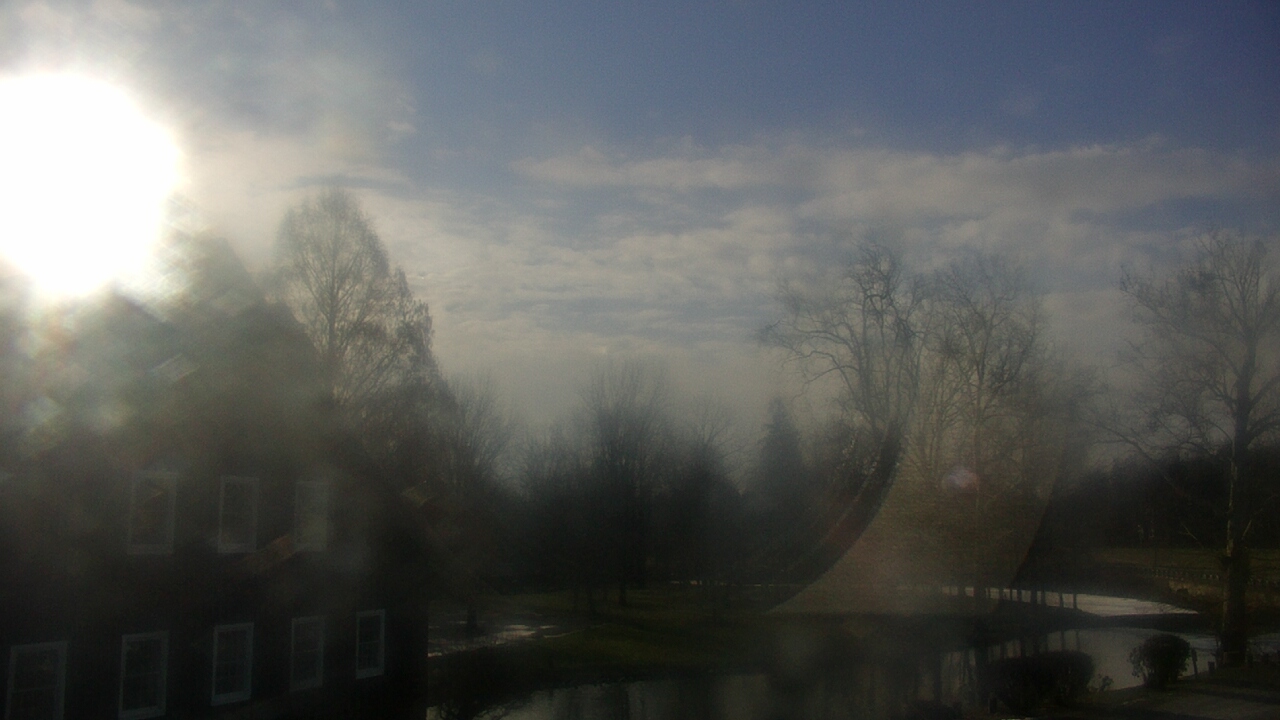 Thumbnail for current weather camera view from Velvet Ice Cream in Utica, Ohio