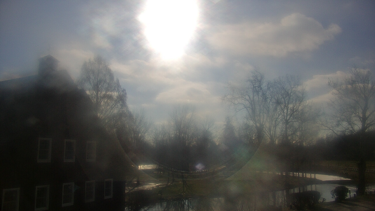 Thumbnail for current weather camera view from Velvet Ice Cream in Utica, Ohio