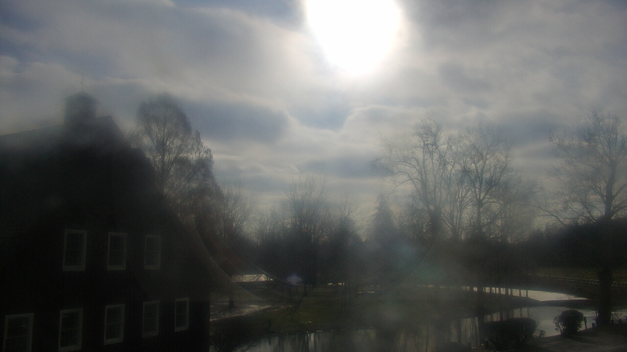 Thumbnail for current weather camera view from Velvet Ice Cream in Utica, Ohio