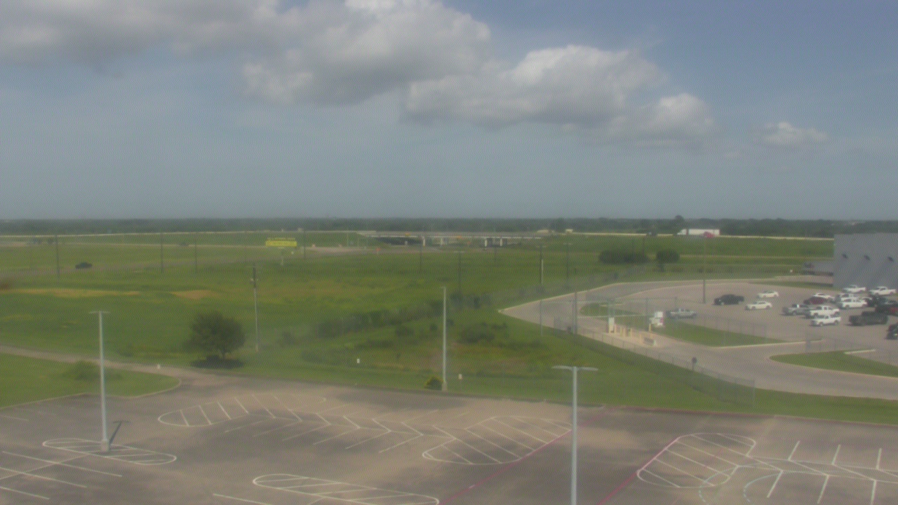 Thumbnail for current weather camera view from Victoria College Emerging Technology Complex in Victoria, Texas