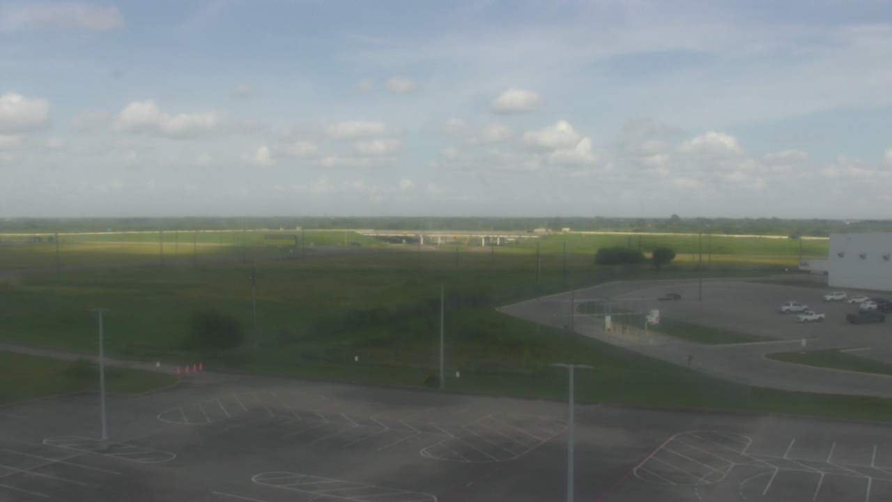 Thumbnail for current weather camera view from Victoria College Emerging Technology Complex in Victoria, Texas