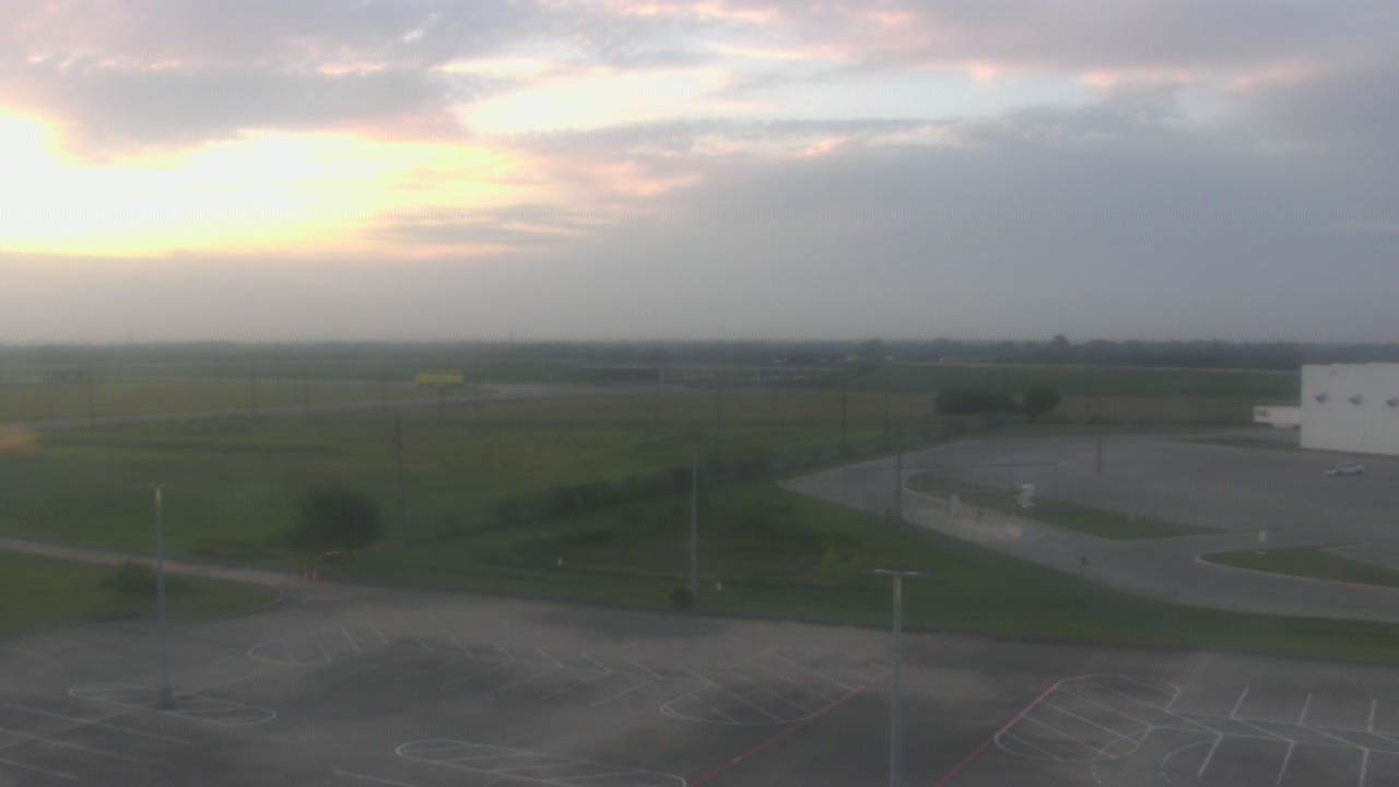 Thumbnail for current weather camera view from Victoria College Emerging Technology Complex in Victoria, Texas