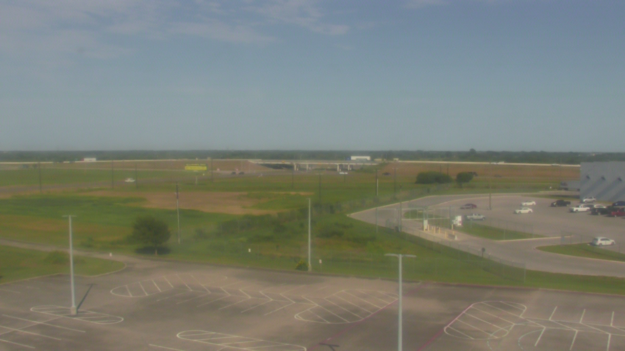 Thumbnail for current weather camera view from Victoria College Emerging Technology Complex in Victoria, Texas