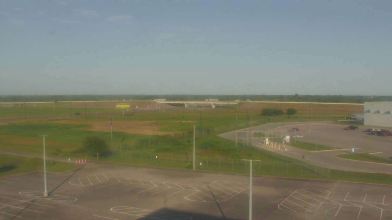 Thumbnail for current weather camera view from Victoria College Emerging Technology Complex in Victoria, Texas