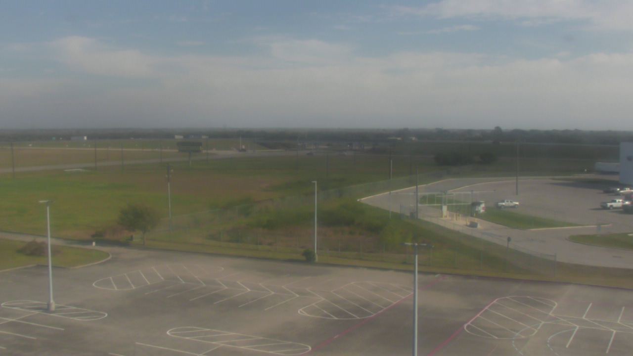 Thumbnail for current weather camera view from Victoria College Emerging Technology Complex in Victoria, Texas
